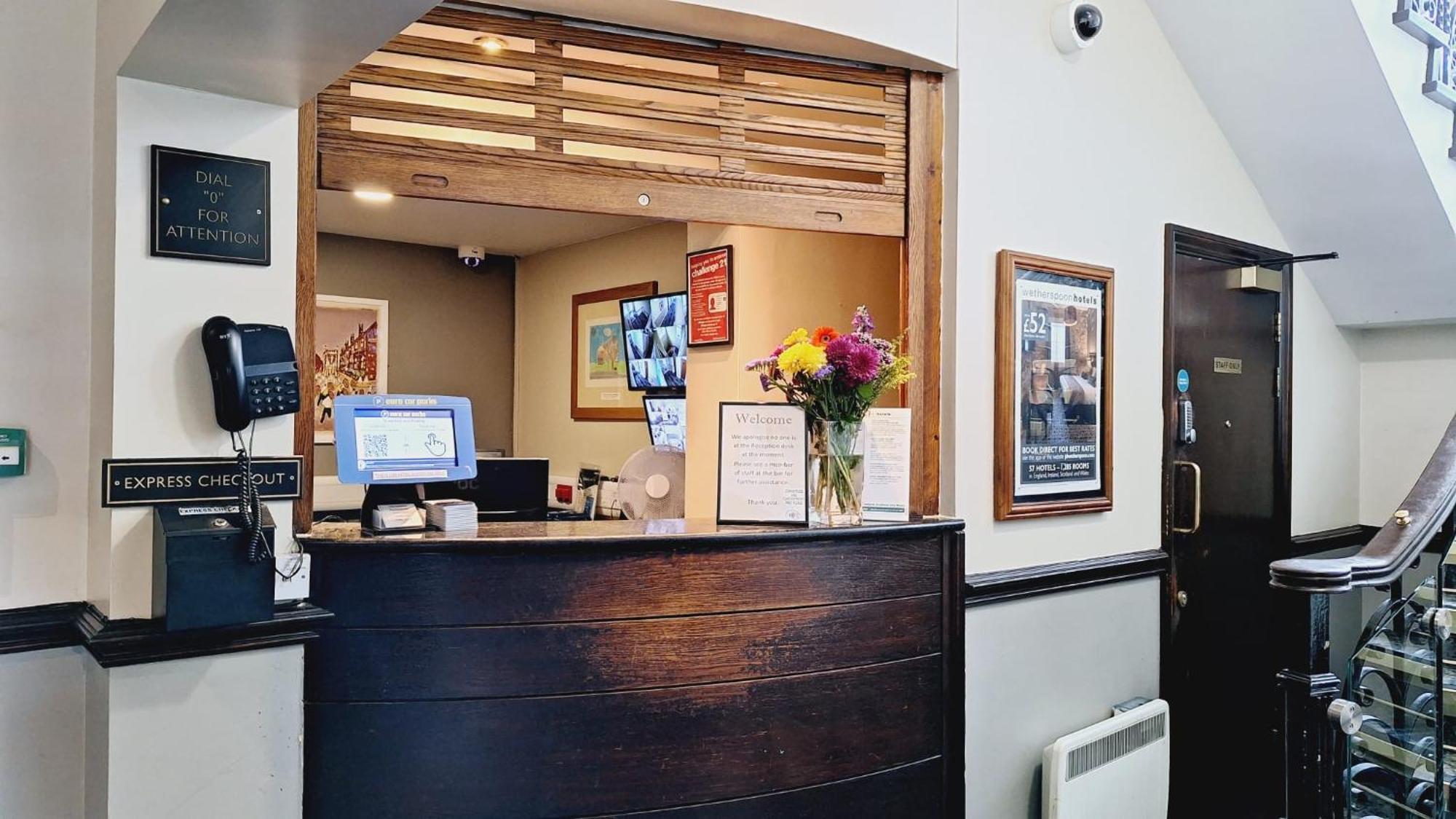 The Brocket Arms Wetherspoon Otel Wigan Dış mekan fotoğraf