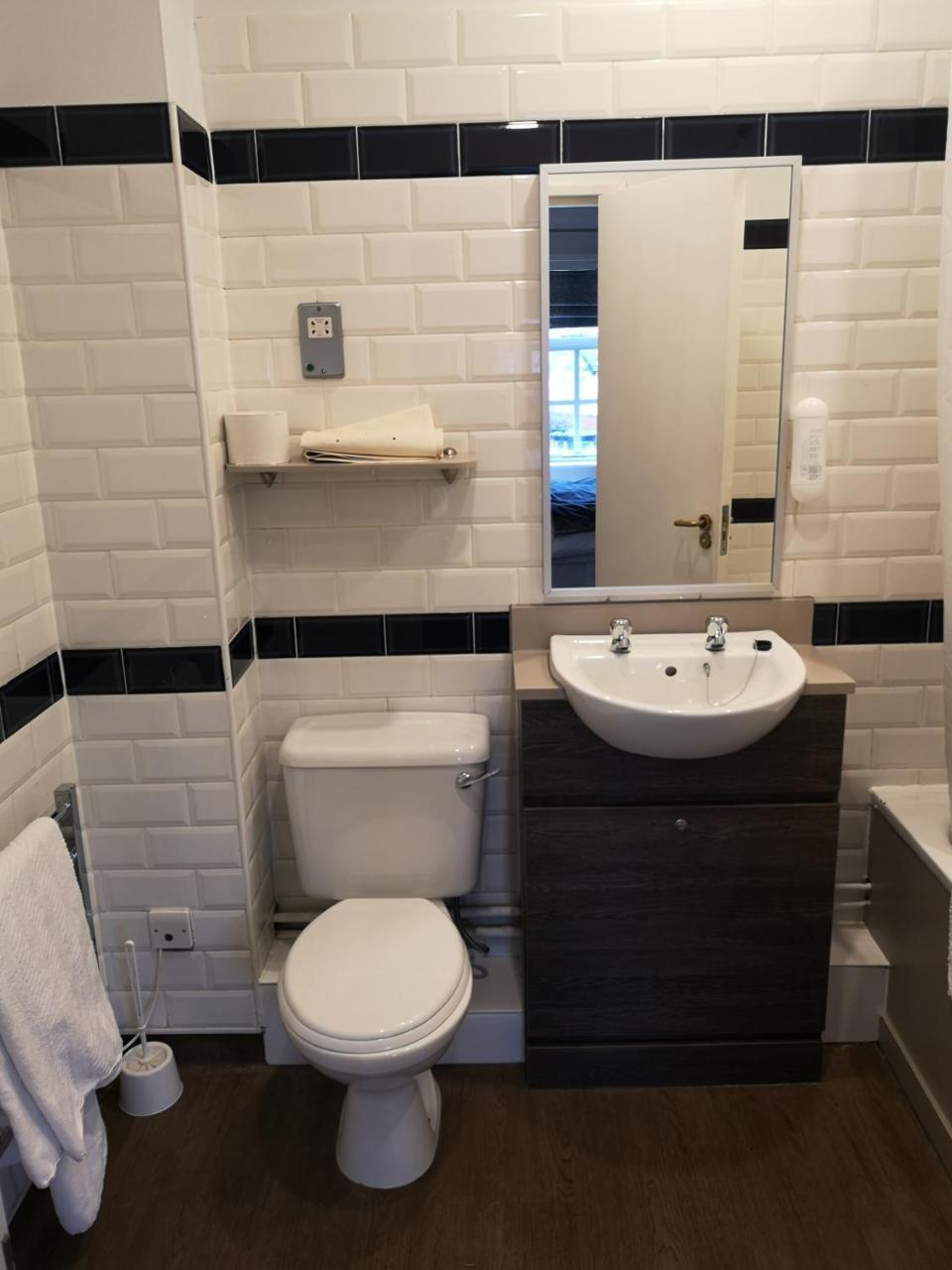 The Brocket Arms Wetherspoon Otel Wigan Dış mekan fotoğraf